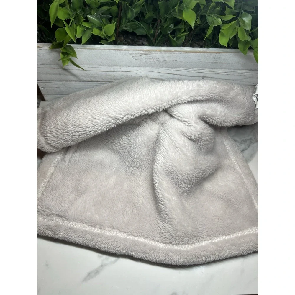 Blankets and Beyond White Gray Elephant Security Blanket Baby Lovey Plush Toy